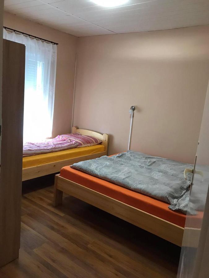 Tahiti Apartman Lejlighed Hajdúszoboszló Eksteriør billede