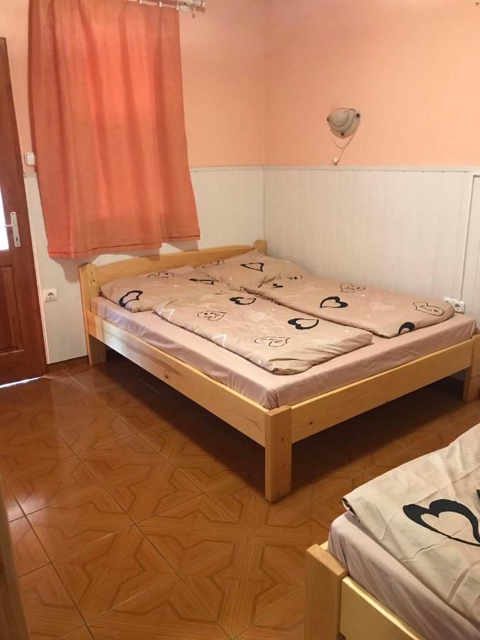 Tahiti Apartman Lejlighed Hajdúszoboszló Eksteriør billede