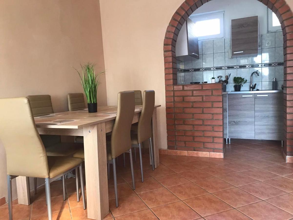 Tahiti Apartman Lejlighed Hajdúszoboszló Eksteriør billede