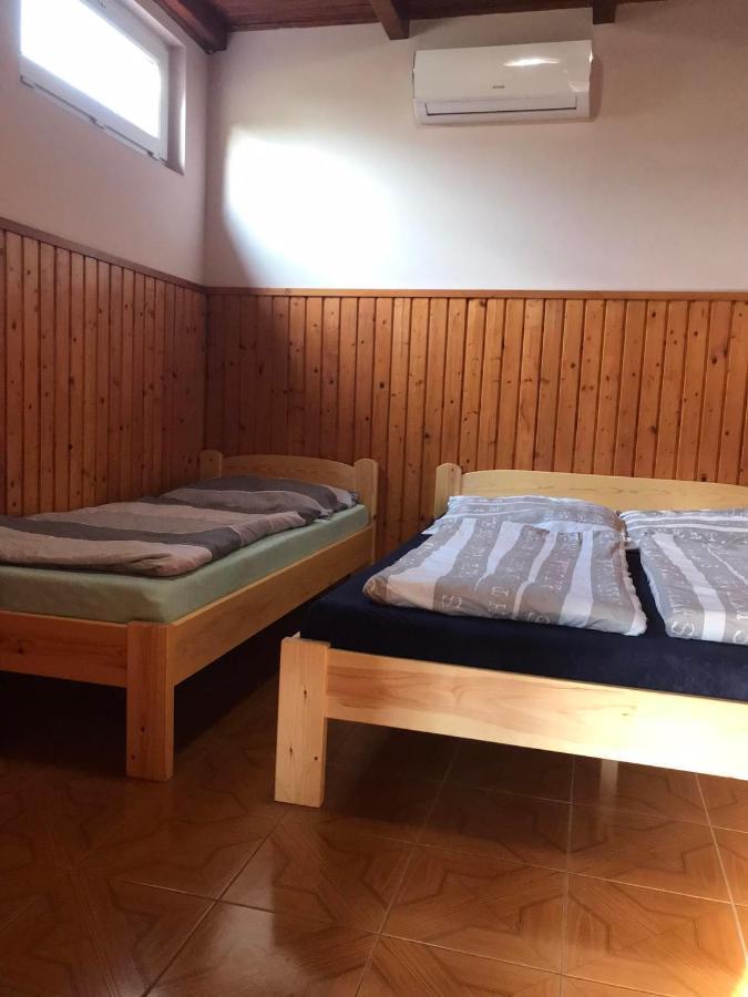 Tahiti Apartman Lejlighed Hajdúszoboszló Eksteriør billede
